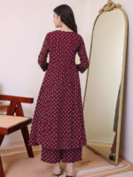 Women Maroon Viscose Rayon Kurta Sets - Image 2