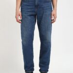 Men Relaxed Fit Low Distress Light Fade Jeans